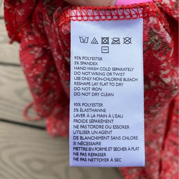 Free People all my love  medium red ditsy floral mini true wrap dress - Picture 10 of 10